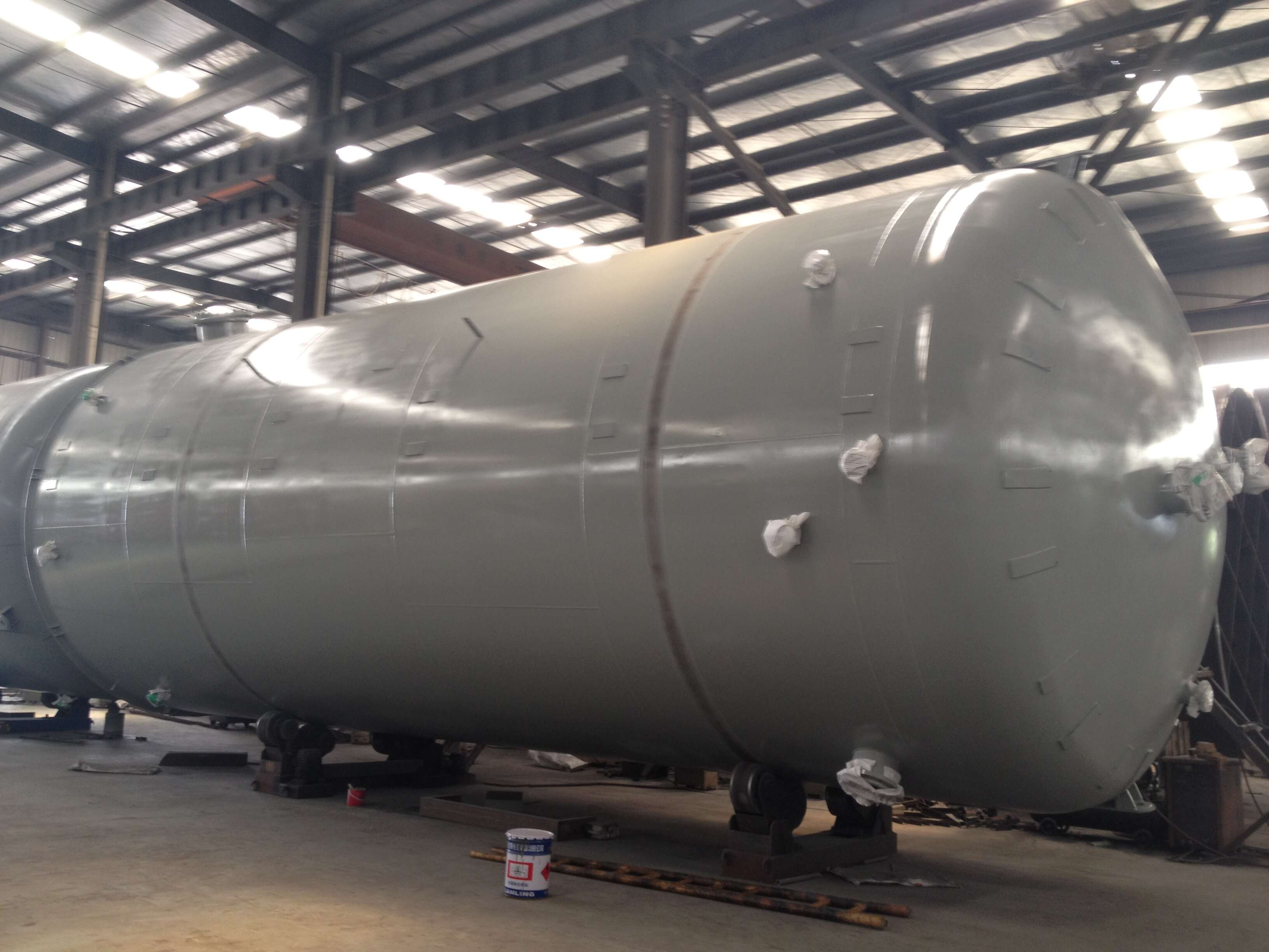 鋼襯塑儲罐的生產(chǎn)以及使用注意事項(xiàng)